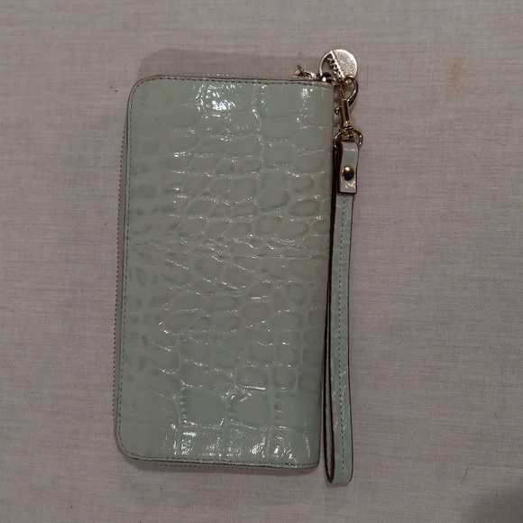 Women's Wallet - Picture 2 of 11